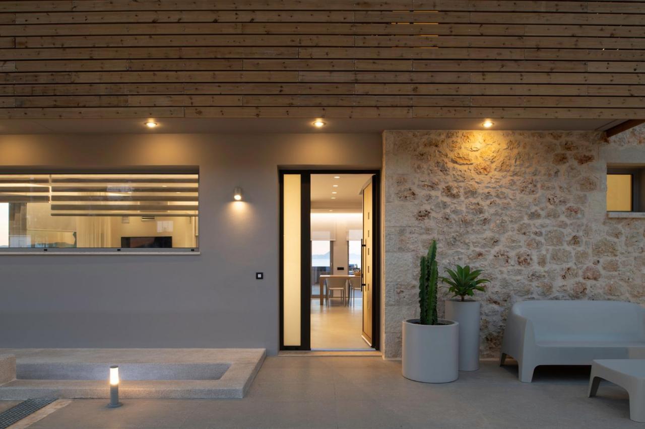 Your Private Retreat By The Beach, With Heated Pool, By Thinkvilla Petres  Exterior foto